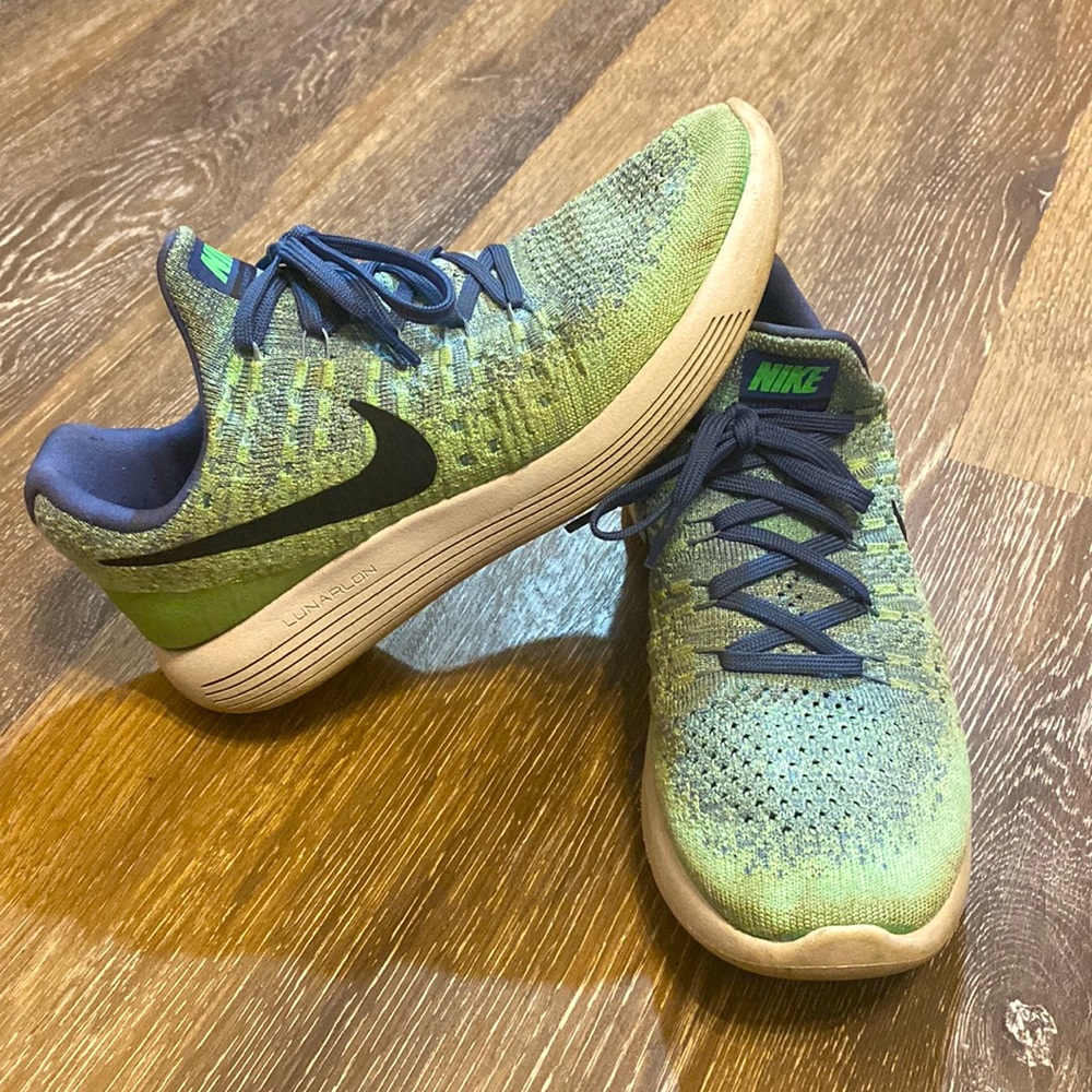 Womens Nike Run Easy Sneakers